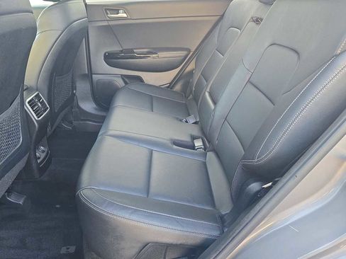 Used 2018 Kia Sportage EX w/ EX Premium Package image 19