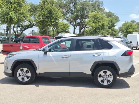 Used 2025 Toyota RAV4 XLE FWD image 2