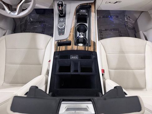 Used 2023 Cadillac Escalade ESV Premium Luxury Platinum w/ LPO, Radiant Package AWD/4WD image 37