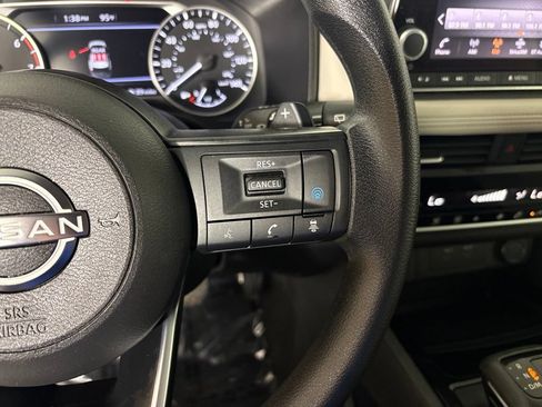 Used 2024 Nissan Rogue SV FWD image 21