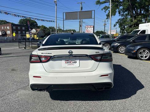 Used 2019 Nissan Maxima SR w/ Premium Package FWD image 5