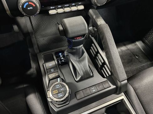 New 2025 Toyota Tacoma TRD Off-Road AWD/4WD image 20