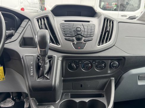 Used 2019 Ford Transit 150 XLT image 12