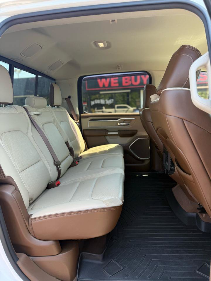 Used 2022 RAM 1500 Laramie AWD/4WD image 14