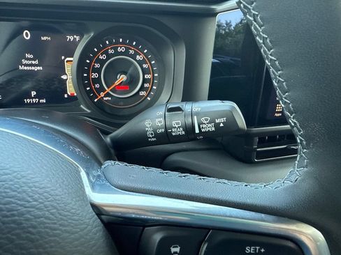Used 2026 Jeep Wrangler Unlimited Sahara AWD/4WD image 23