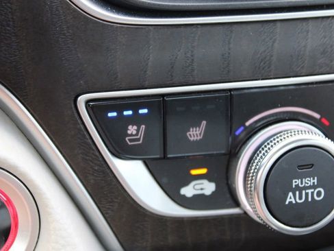 Used 2020 Honda Accord Touring image 40