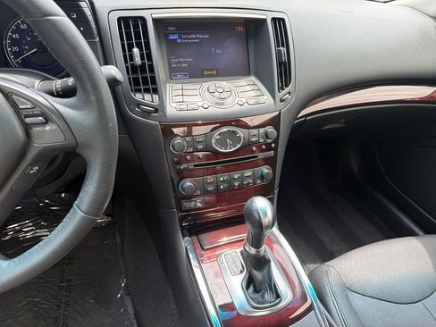 Used 2014 INFINITI Q60 Journey w/ Premium Package RWD image 25