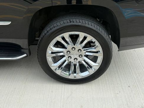 Used 2018 Cadillac Escalade Premium Luxury w/ LPO, Radiant Package AWD/4WD image 48