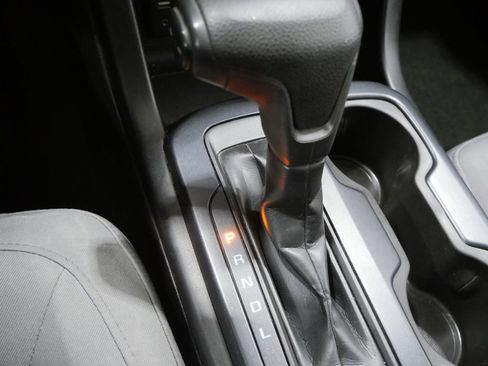 Used 2017 Chevrolet Colorado W/T RWD image 22