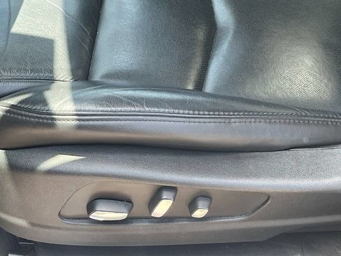 Used 2018 Cadillac XT5 Premium Luxury FWD image 20