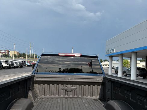 Used 2021 Chevrolet Silverado 2500 Custom w/ Custom Value Package AWD/4WD image 13