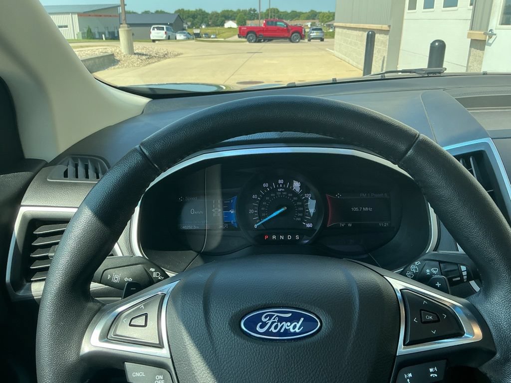 Used 2020 Ford Edge SEL w/ Convenience Package AWD/4WD image 12