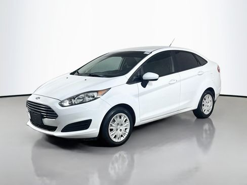 Used 2018 Ford Fiesta S FWD image 4