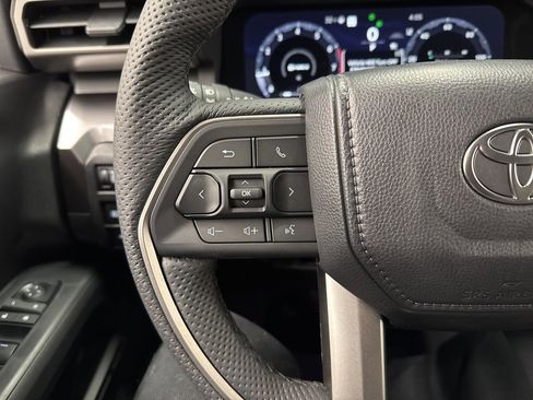 New 2025 Toyota Tacoma TRD Off-Road image 18