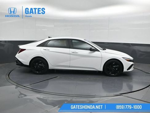 Used 2026 Hyundai Elantra Sport FWD image 3