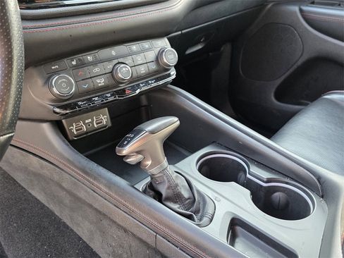 Used 2024 Dodge Durango GT image 8