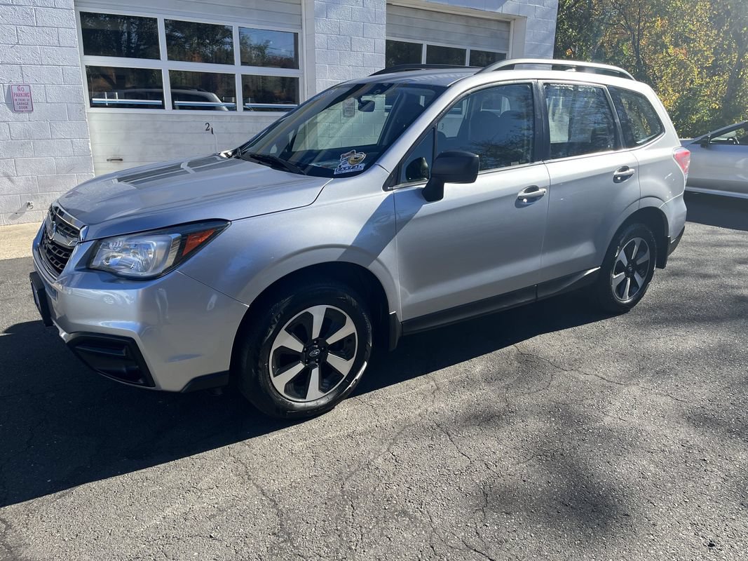Used 2018 Subaru Forester 2.5i w/ Alloy Wheel Package AWD/4WD image 3