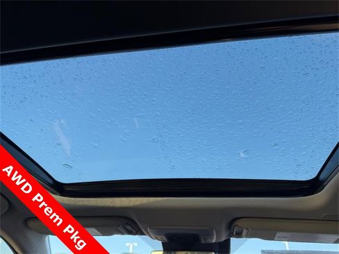 Used 2025 Toyota Camry XLE image 15