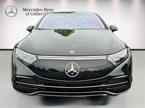 Used 2022 Mercedes-Benz EQS 580 4MATIC Sedan image 2