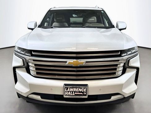 Used 2022 Chevrolet Suburban High Country w/ Premium Package 2 AWD/4WD image 2