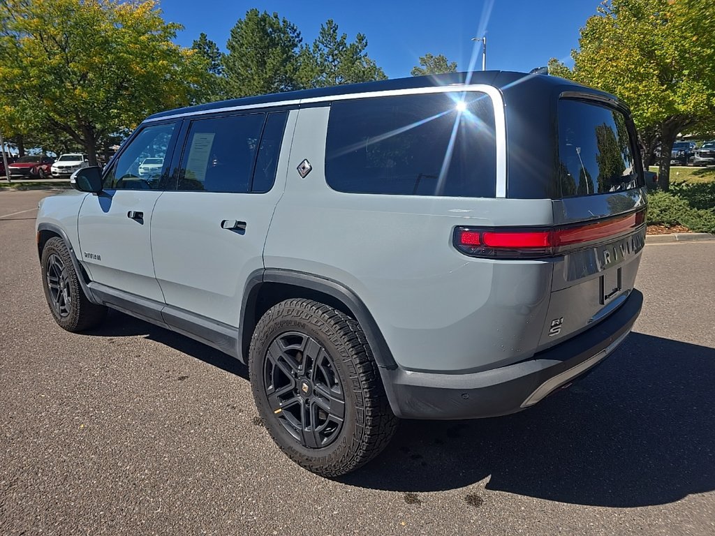 Used 2023 Rivian R1S Adventure Dual AWD/4WD image 3