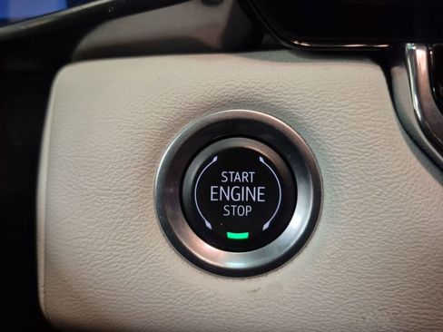 Used 2024 GMC Canyon AT4X image 17