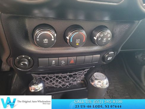 Used 2015 Jeep Wrangler Unlimited Sport w/ Dual Top Group AWD/4WD image 21