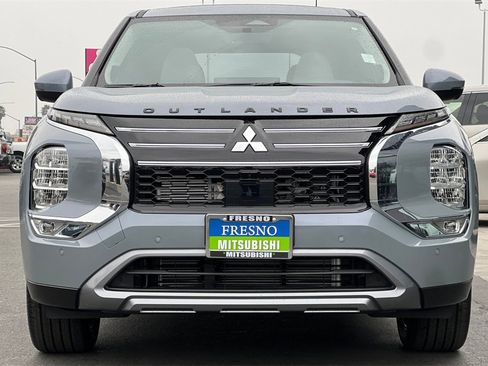 New 2026 Mitsubishi Outlander SE image 10