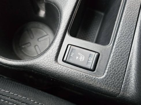 Used 2018 Nissan Rogue SV FWD image 21