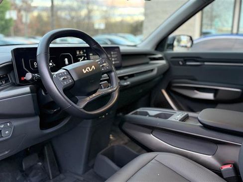 Used 2024 Kia EV9 Light Long Range image 15