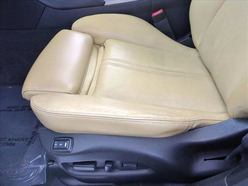 Used 2014 Cadillac SRX Luxury w/ Driver Awareness Package image 16