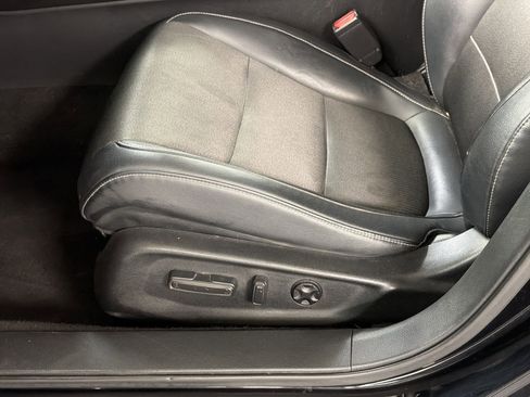 Used 2018 Honda Accord Sport image 13