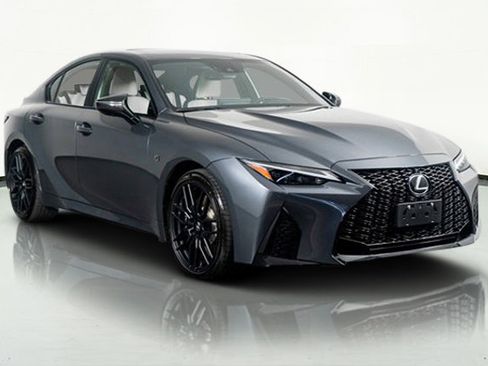 Used 2024 Lexus IS 500 image 4