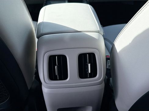 New 2026 Hyundai Tucson Limited FWD image 19