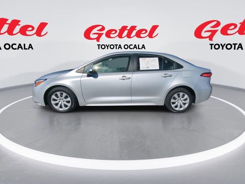 Used 2023 Toyota Corolla XLE image 5