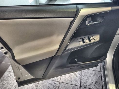 Used 2015 Toyota RAV4 XLE image 13