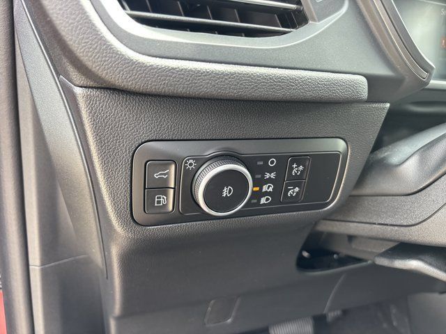 Used 2025 Ford Escape SE w/ Class II Trailer Tow Package FWD image 22