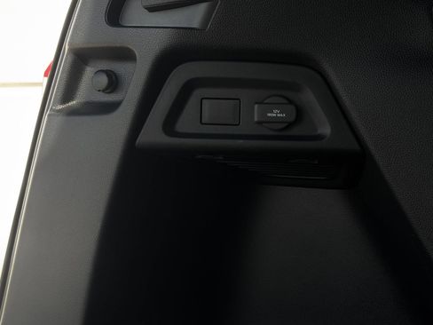 Certified 2025 Honda Pilot TrailSport image 30