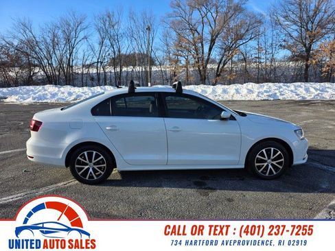 Used 2018 Volkswagen Jetta Wolfsburg Edition image 6