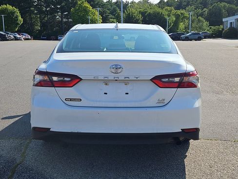 Used 2022 Toyota Camry LE AWD/4WD image 11