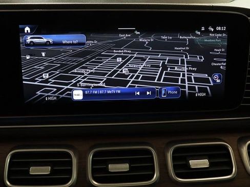 Used 2024 Mercedes-Benz GLS 580 4MATIC image 7