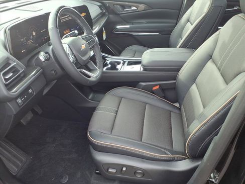 New 2026 Chevrolet Traverse High Country w/ LPO, Floor Liner Package image 5