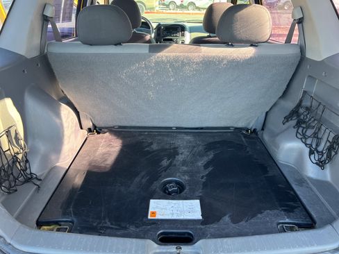 Used 2003 Ford Escape XLS AWD/4WD image 25