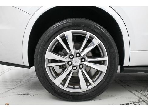 Used 2020 Cadillac XT6 Premium Luxury image 23