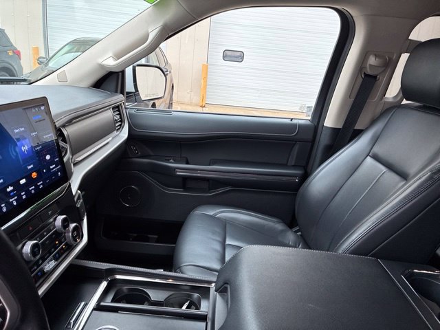 Used 2023 Ford Expedition Max XLT AWD/4WD image 33