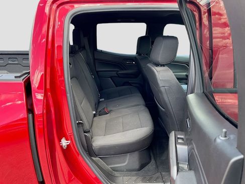 Used 2025 Chevrolet Colorado LT w/ Advanced Trailering Package image 24