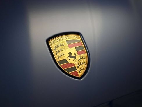 Certified 2026 Porsche Macan AWD/4WD image 13