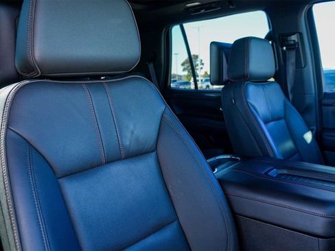 Used 2022 Chevrolet Tahoe RST w/ Luxury Package image 14