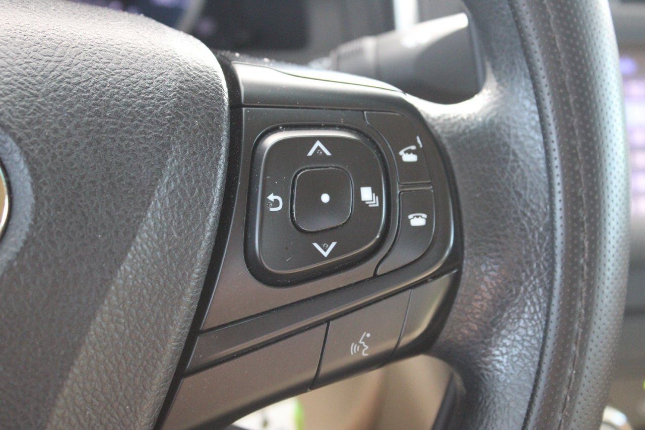 Used 2016 Toyota Camry LE FWD image 14