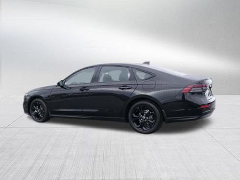 New 2025 Honda Accord SE image 5